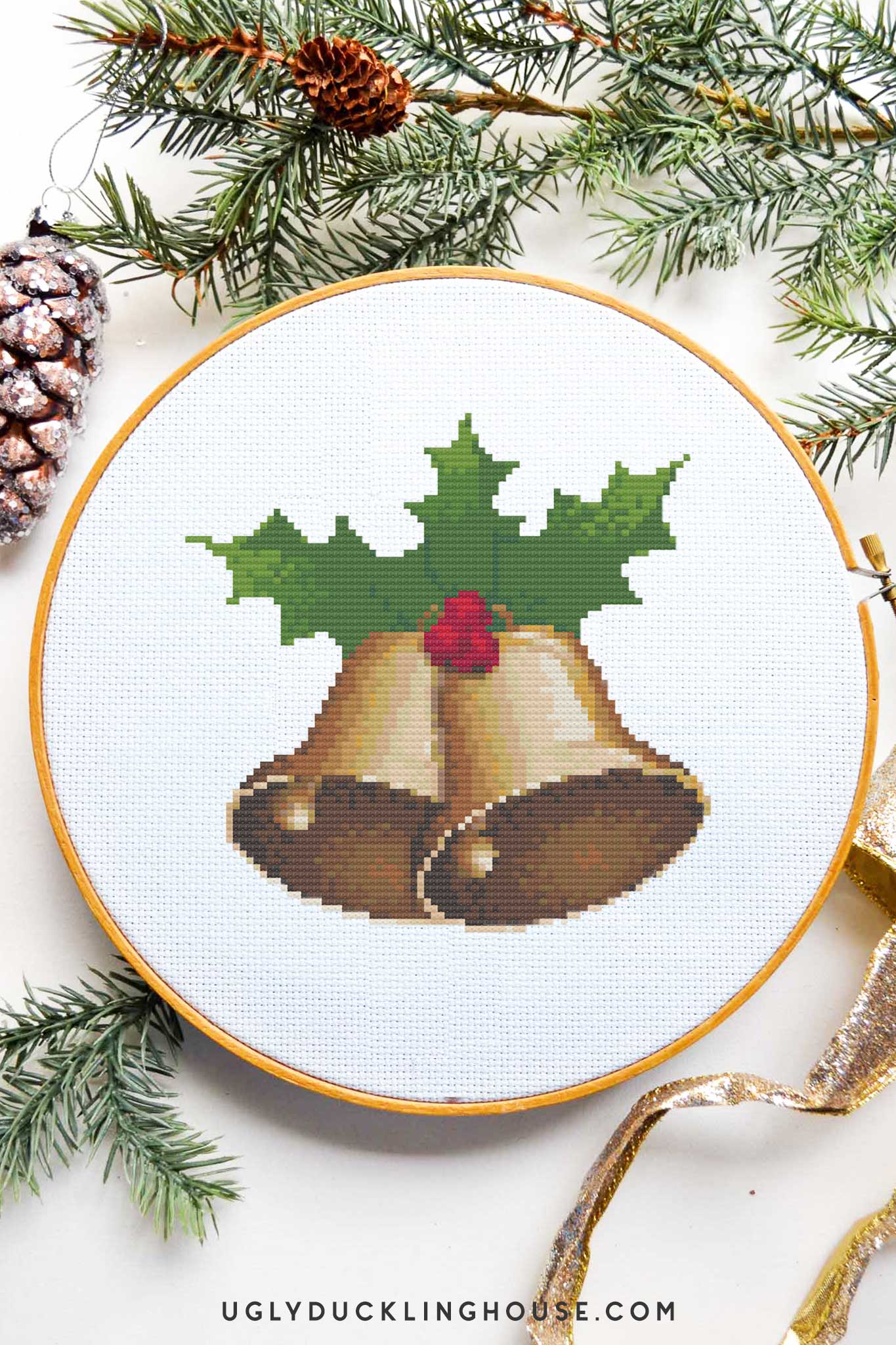 christmas bell | free cross stitch pattern • ugly duckling house
